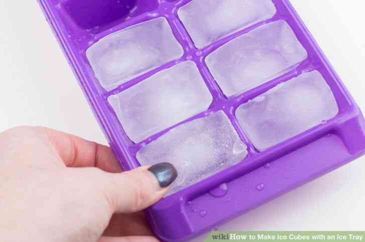 Image intitulée Faire des Cubes de Glace avec un Bac à glaçons à l